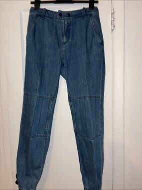 Women’s Blue Jogger-Style Jeans